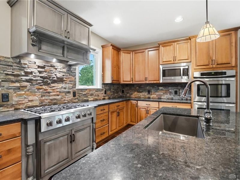 10989 Cold Spring Drive, Washington Township, OH 45458 Photo 17