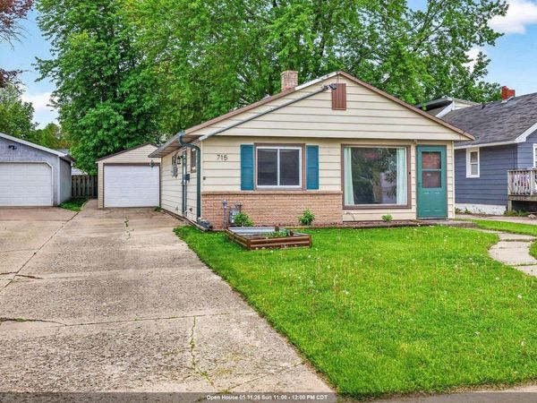 715 DIVISION STREET, Neenah, WI 54956