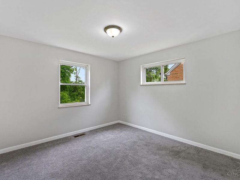 1723 Tuxworth Avenue, Cincinnati, OH 45238 Photo 18