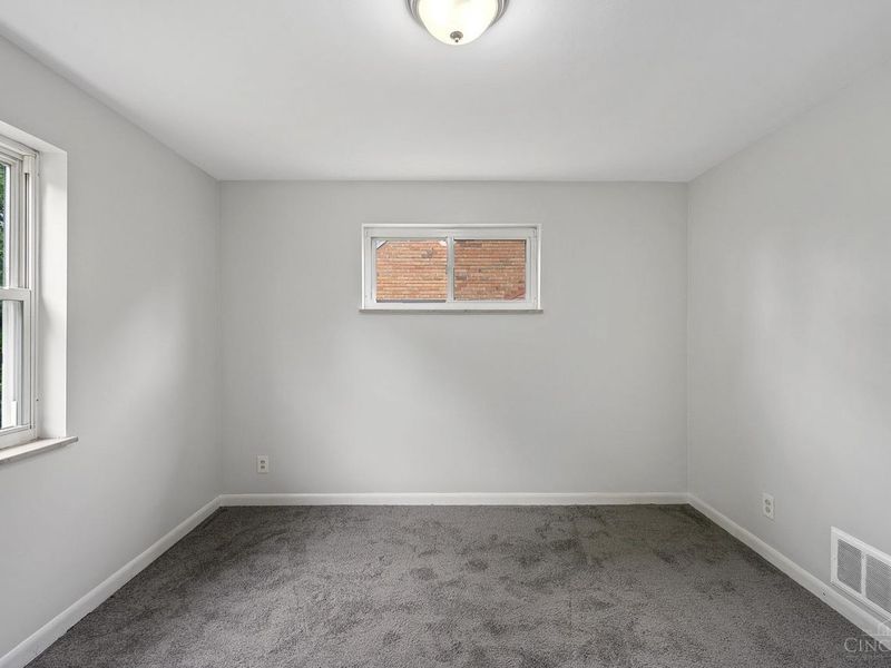 1723 Tuxworth Avenue, Cincinnati, OH 45238 Photo 20