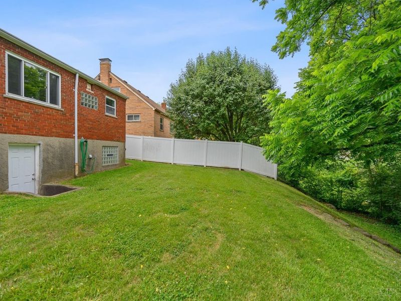 1723 Tuxworth Avenue, Cincinnati, OH 45238 Photo 35