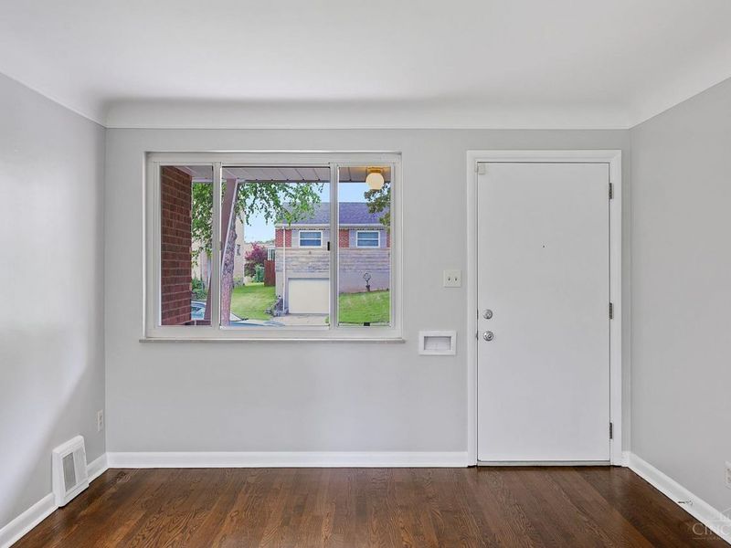 1723 Tuxworth Avenue, Cincinnati, OH 45238 Photo 6