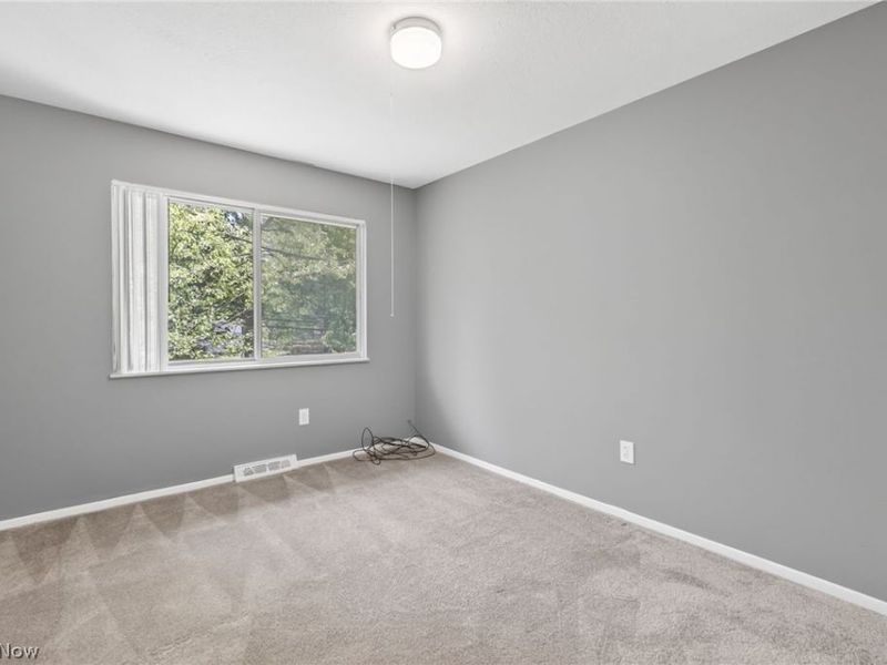 9582 Fernwood Drive, Olmsted Falls, OH 44138 Photo 22