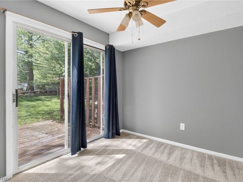 9582 Fernwood Drive, Olmsted Falls, OH 44138 Photo 8