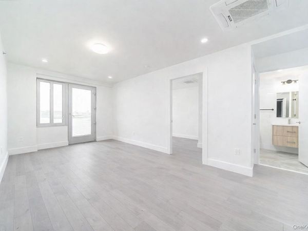 13119 Fowler Avenue , Unit 4A, Flushing, NY 11355