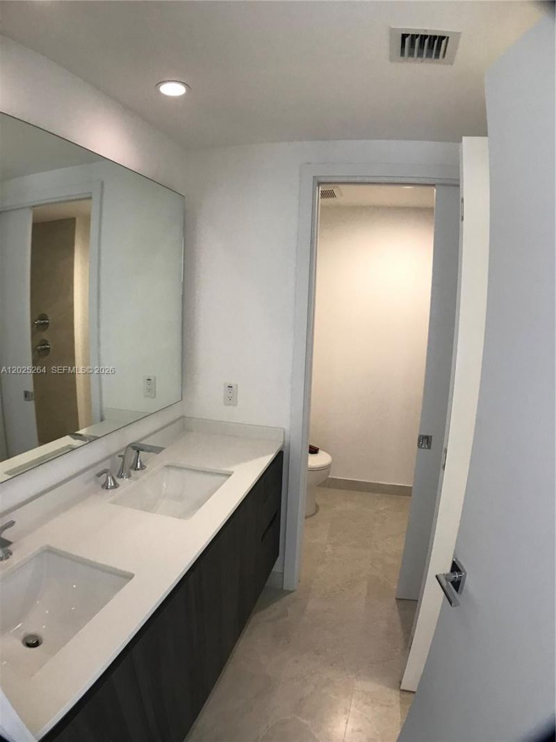 488 NE 18th St, Unit 3002, Miami, FL 33132 Photo