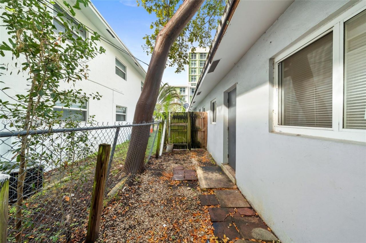446 SW 4th Ave , Unit 2, Fort Lauderdale, FL 33315 Photo