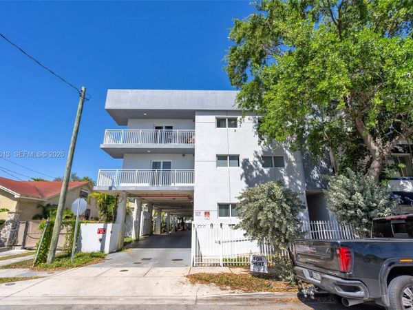 1029 NW 3rd St , Unit 301, Miami, FL 33128