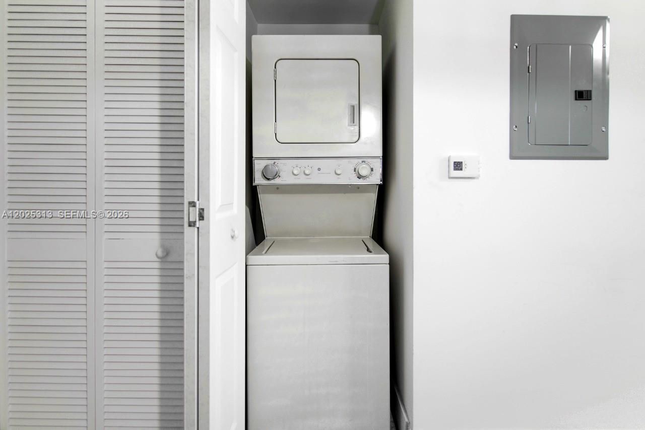 1029 NW 3rd St , Unit 301, Miami, FL 33128 Photo