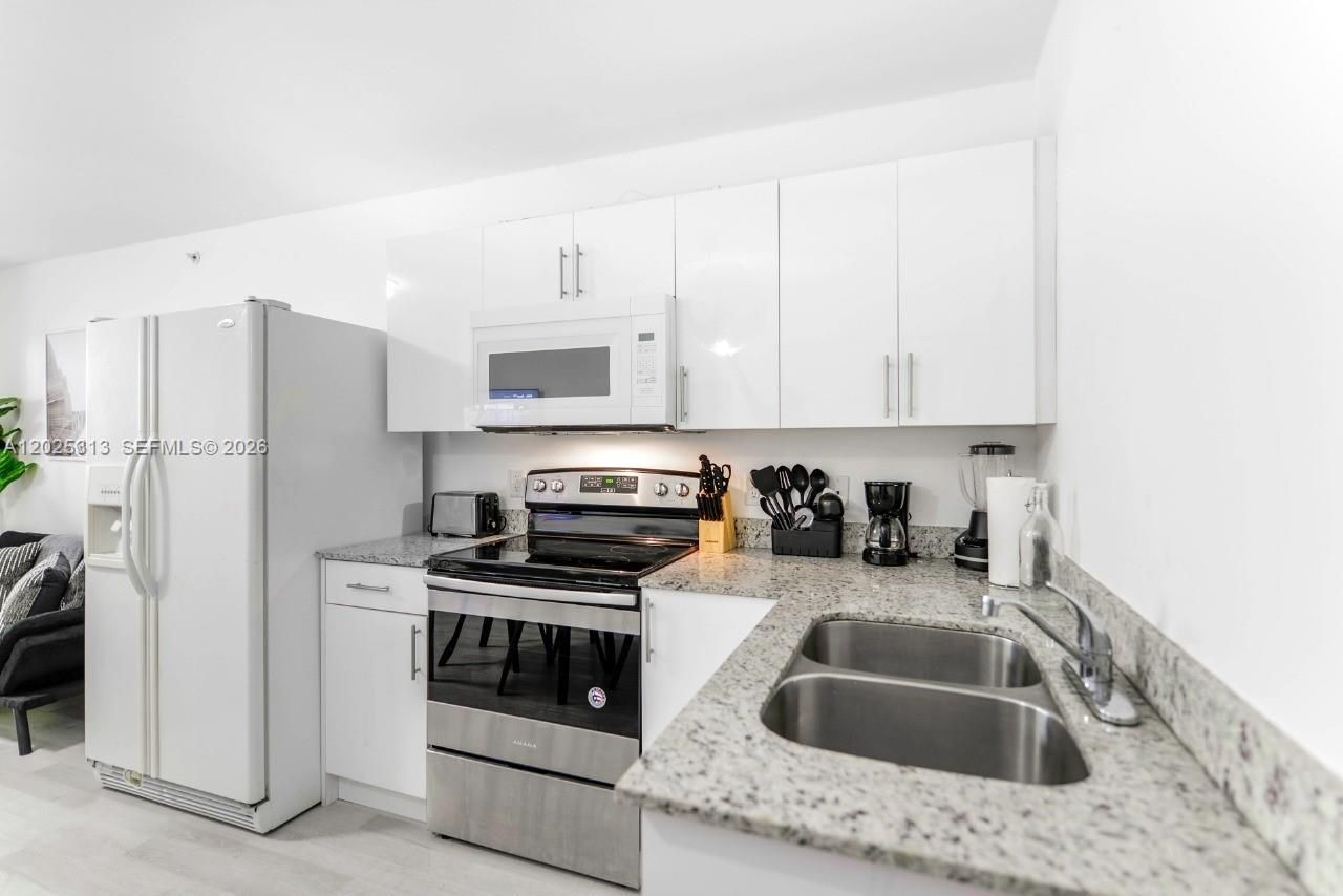 1029 NW 3rd St , Unit 301, Miami, FL 33128 Photo