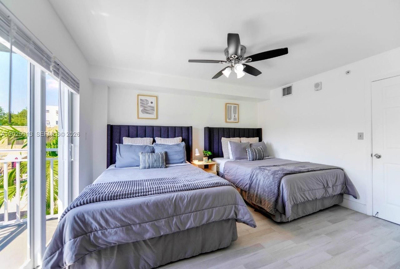 1029 NW 3rd St , Unit 301, Miami, FL 33128 Photo