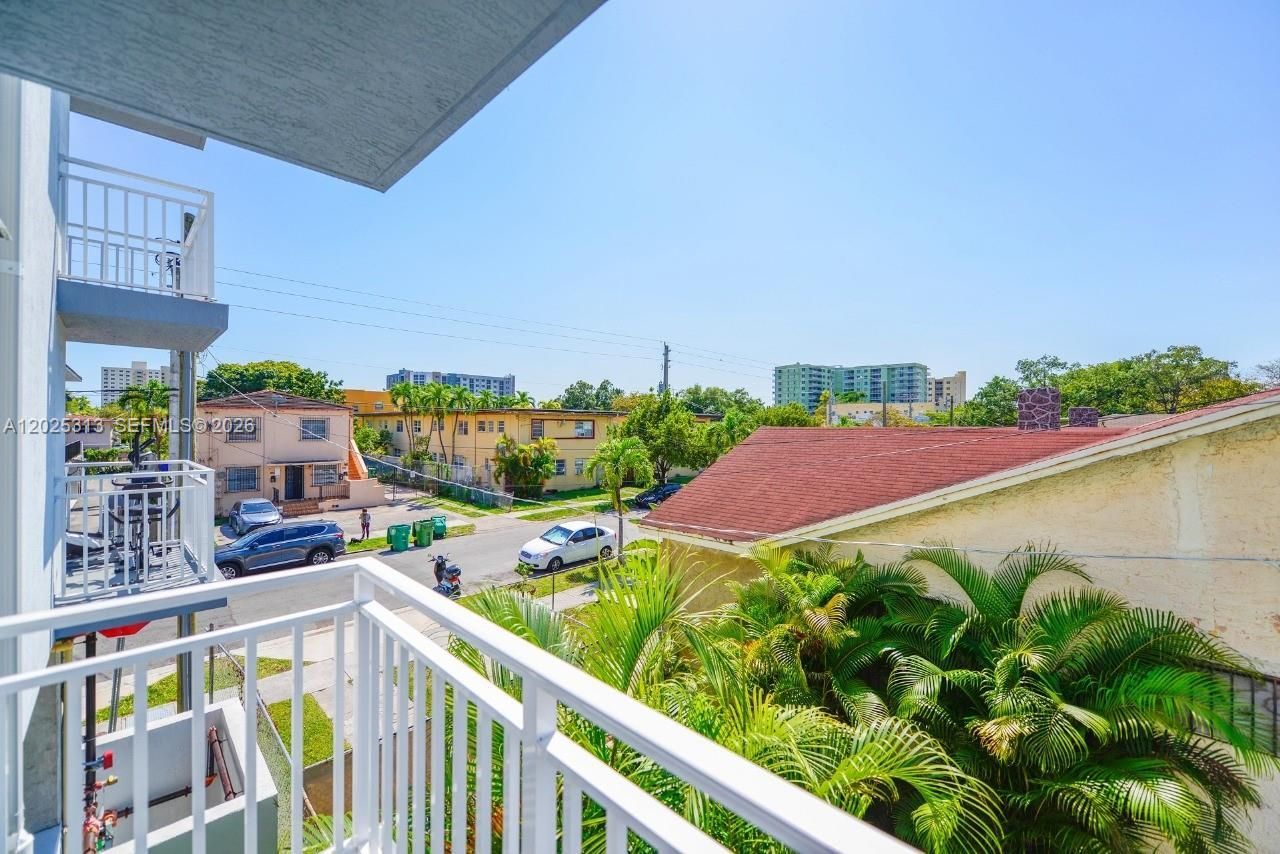 1029 NW 3rd St , Unit 301, Miami, FL 33128 Photo