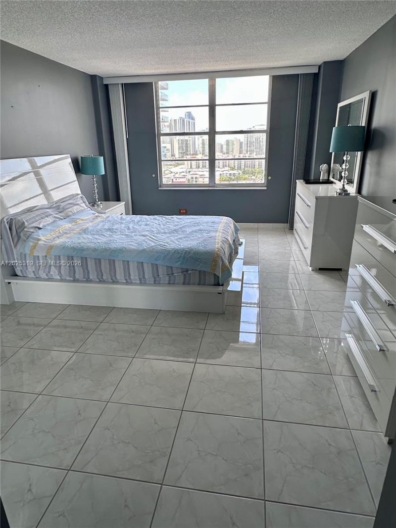 231 174th St , Unit 1905, Sunny Isles Beach, FL 33160 Photo