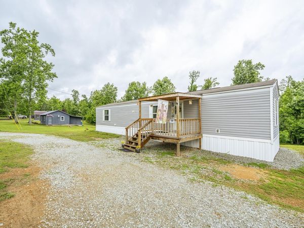3275 GLENDALE RD, Adamsville, TN 38310