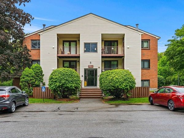 189 Littleton Rd, Unit 7, Chelmsford, MA 01824