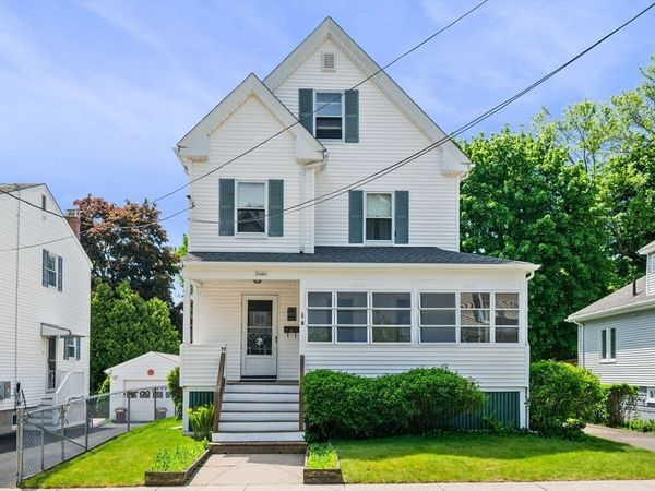 17 Heywood Ave, Melrose, MA 02176