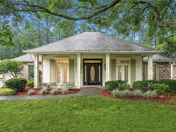 69 PARC Place , Mandeville, LA 70471