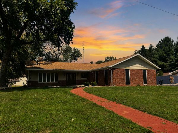 4726 Locksley Drive E, Rensselaer, IN 47978