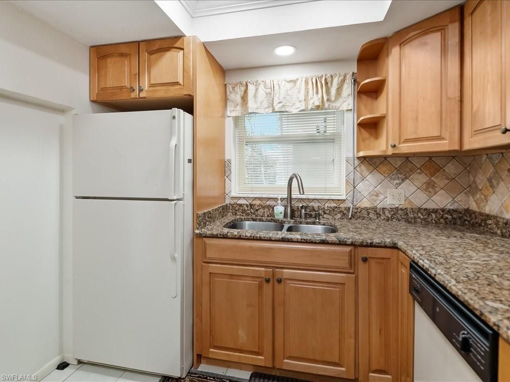 1200 Cherrystone Ct , Unit B-109, Naples, FL 34102 Photo