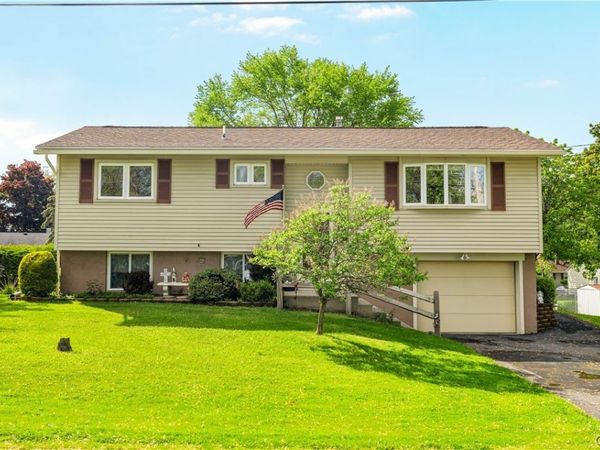 11 Marilyn Drive , Whitestown, NY 13492
