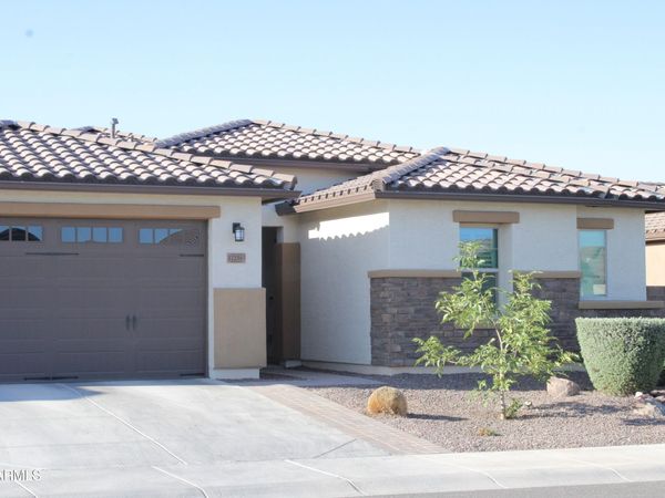 17258 W SELDON Lane, Waddell, AZ 85355