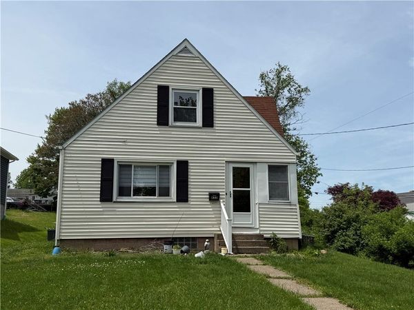 622 Cross St, Slippery Rock, PA 16057
