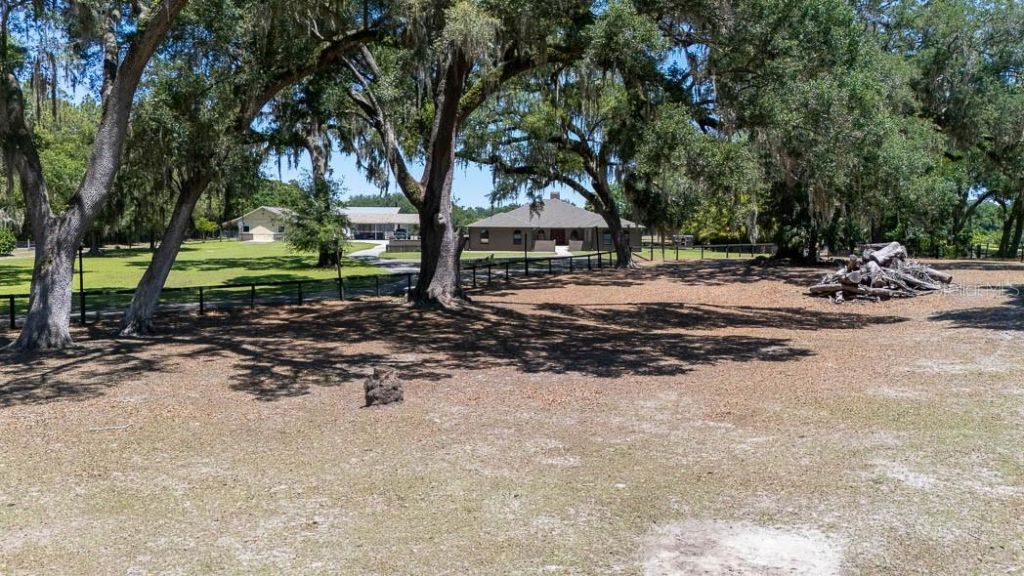 830 NW 111th Lane, Oxford, FL 34484 Photo