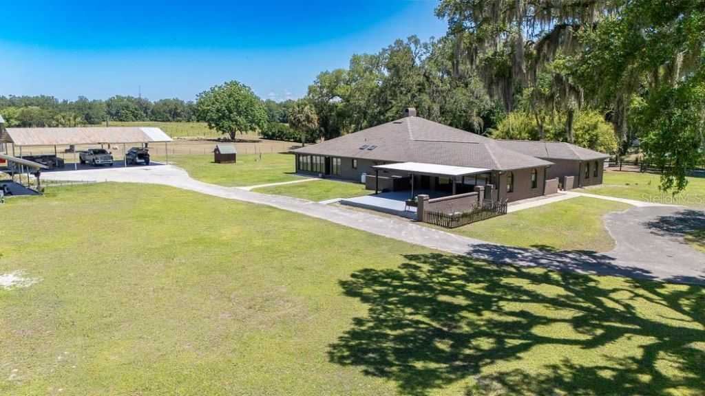 830 NW 111th Lane, Oxford, FL 34484 Photo