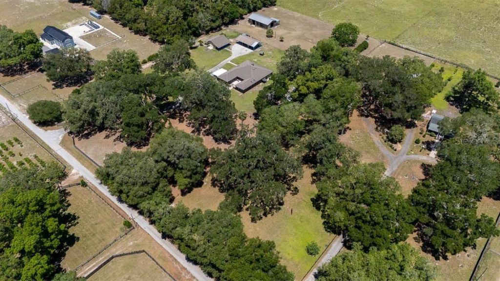830 NW 111th Lane, Oxford, FL 34484 Photo