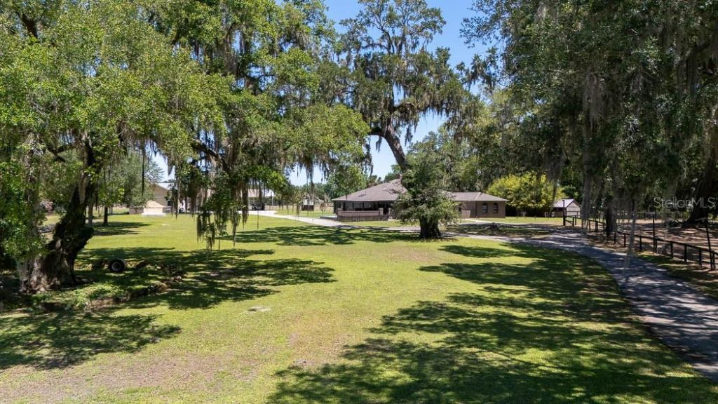 830 NW 111th Lane, Oxford, FL 34484 Photo