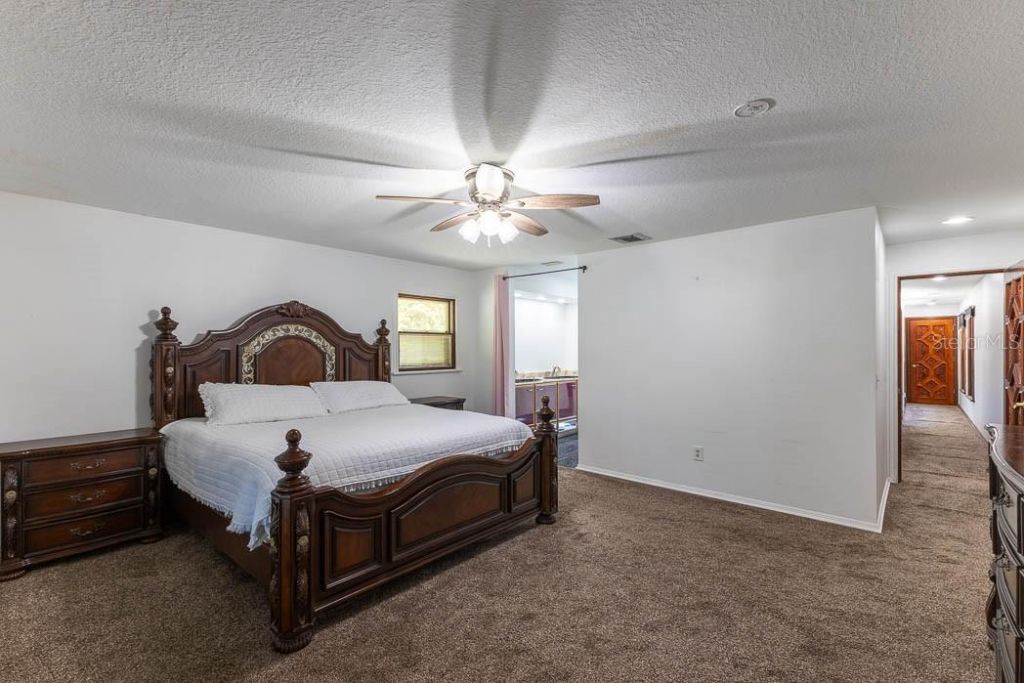 830 NW 111th Lane, Oxford, FL 34484 Photo