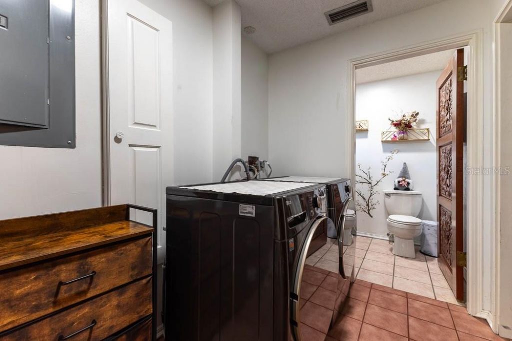 830 NW 111th Lane, Oxford, FL 34484 Photo