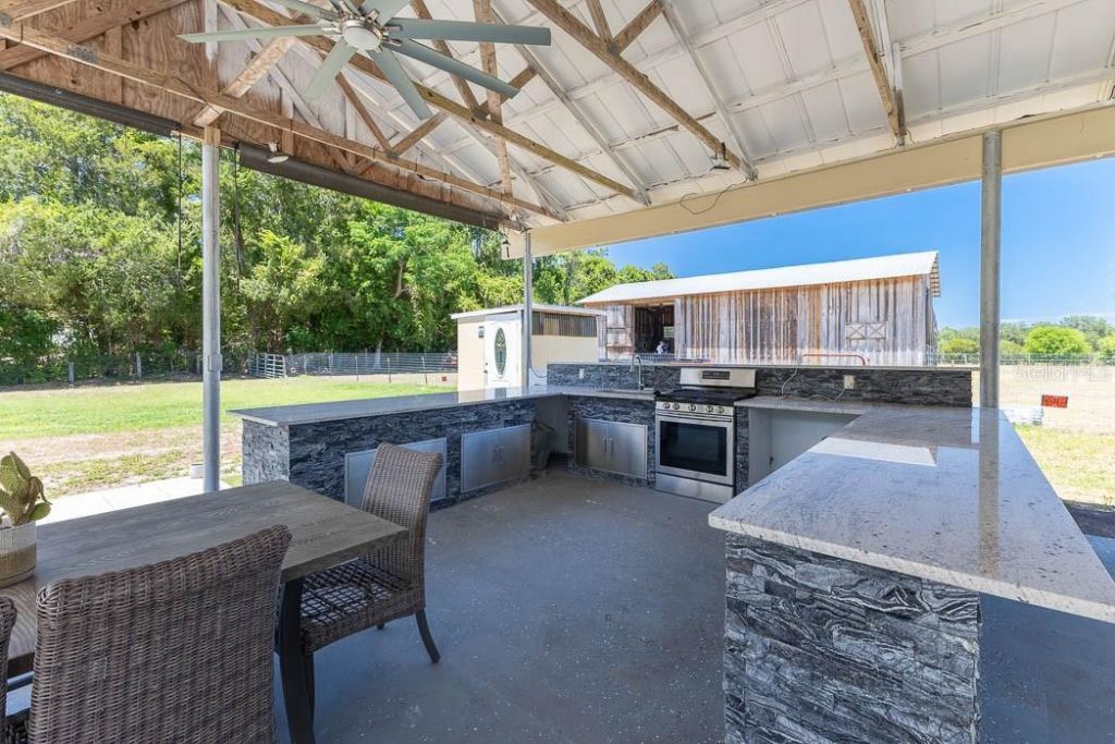 830 NW 111th Lane, Oxford, FL 34484 Photo