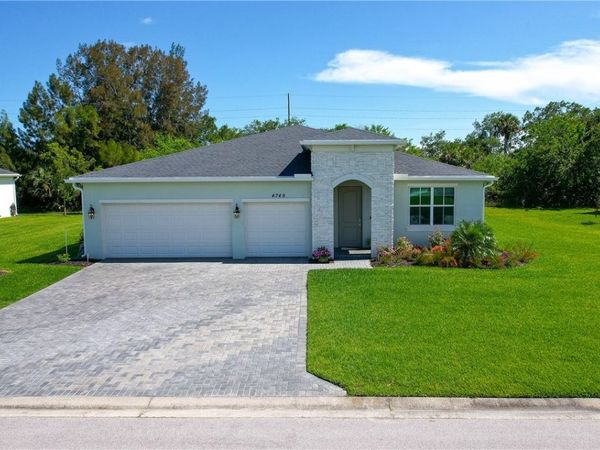 4749 Wellington Way SW, Vero Beach, FL 32968