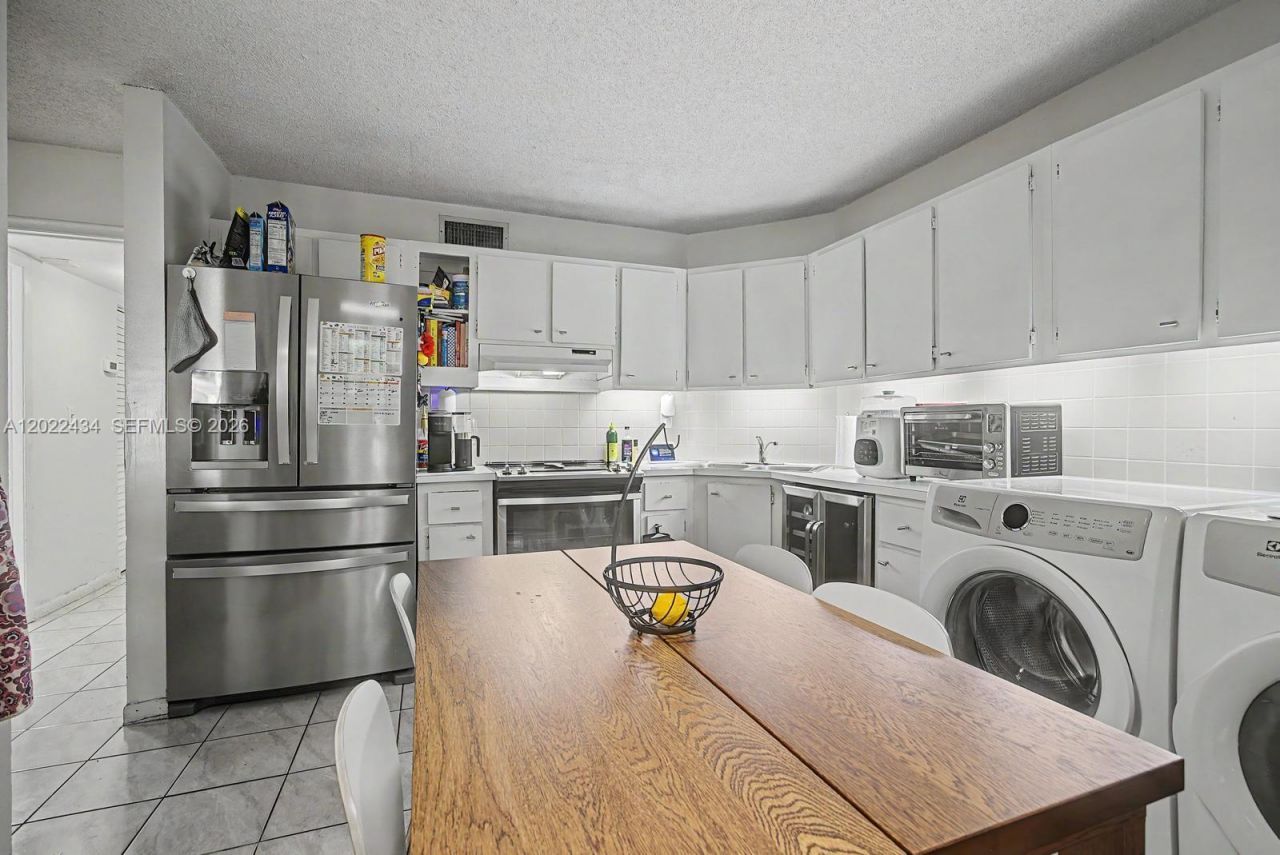 13045 SW 68th St , Unit 111, Miami, FL 33183 Photo