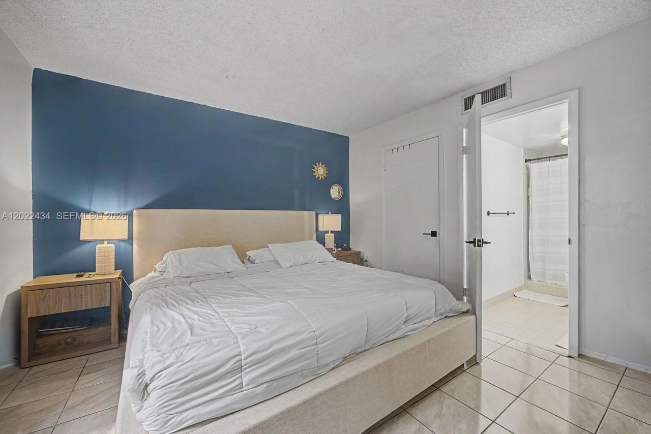 13045 SW 68th St , Unit 111, Miami, FL 33183 Photo