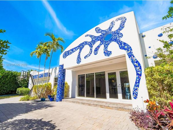 2091 NE 191st Dr, North Miami Beach, FL 33179