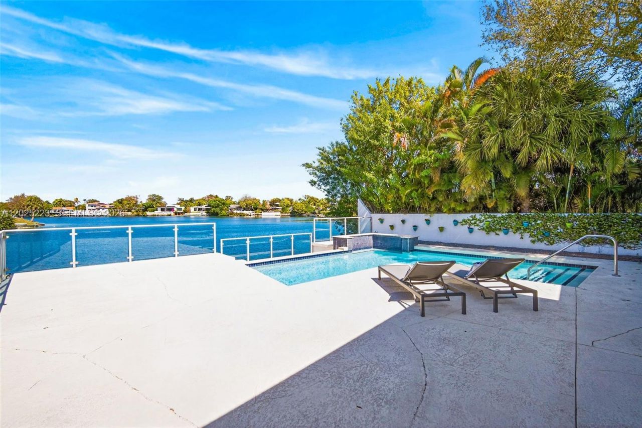 2091 NE 191st Dr, North Miami Beach, FL 33179 Photo