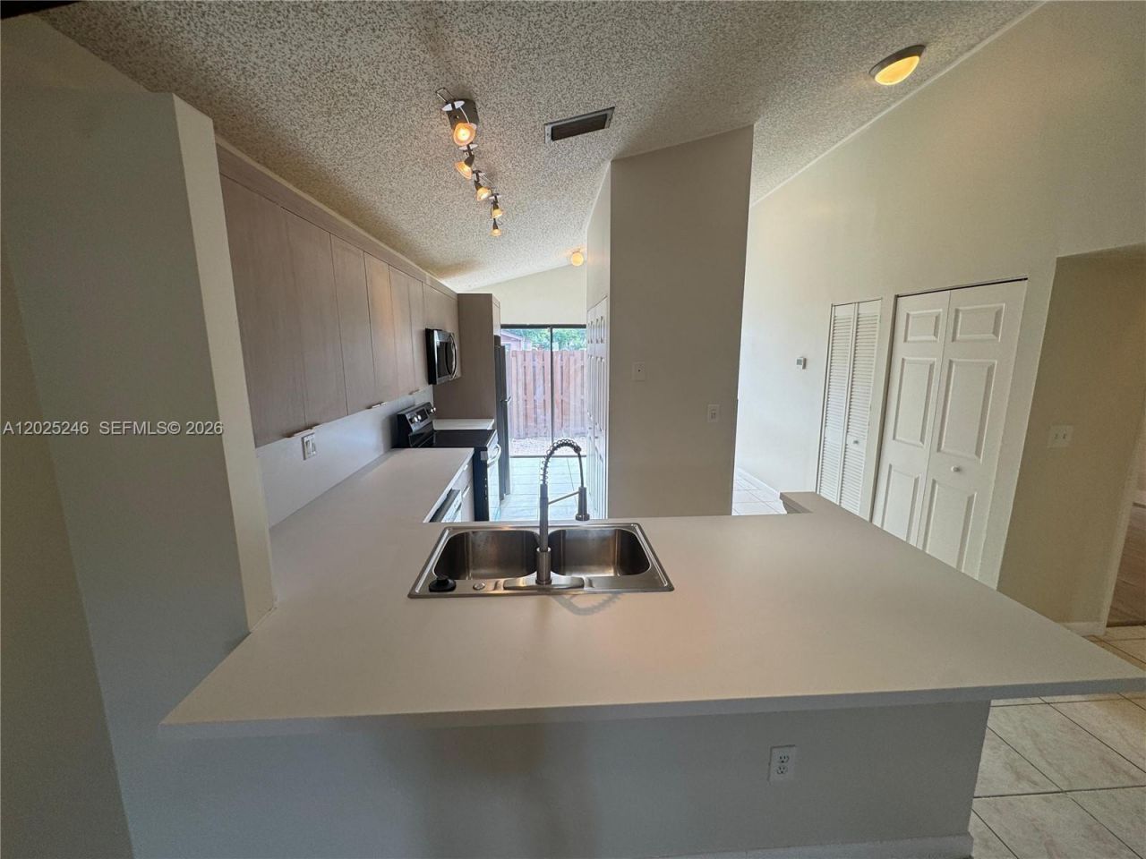 1752 NW 72nd Ave , Unit 83, Plantation, FL 33313 Photo