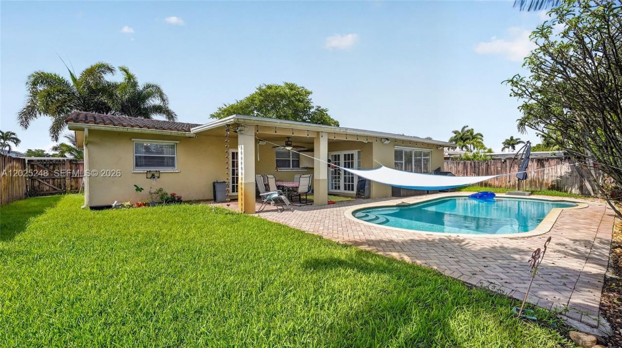 10651 NW 19th Pl , Pembroke Pines, FL 33026 Photo