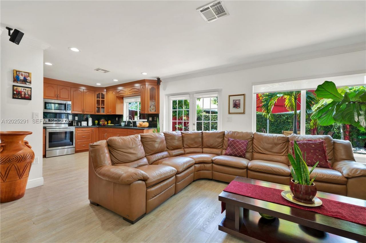 10006 SW 162nd Path, Miami, FL 33196 Photo