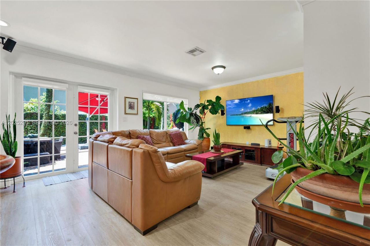 10006 SW 162nd Path, Miami, FL 33196 Photo