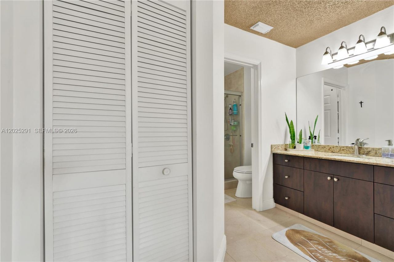10006 SW 162nd Path, Miami, FL 33196 Photo