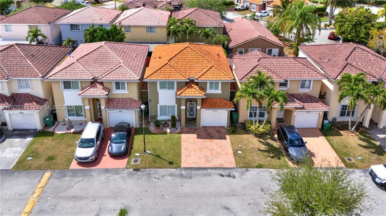 10006 SW 162nd Path, Miami, FL 33196 Photo
