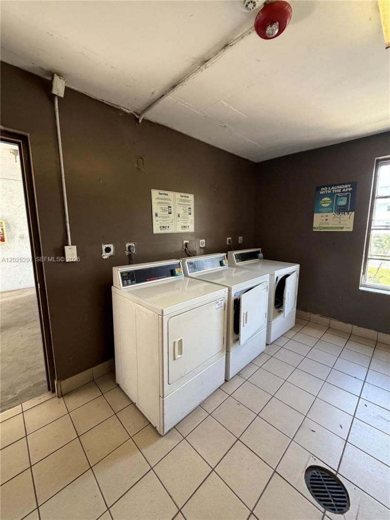 8560 N Sherman Cir , Unit 404, Miramar, FL 33025 Photo