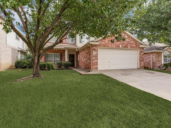 732 Fox Run Trail, Saginaw, TX 76179