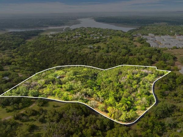 525 Soda Creek Road , Spicewood, TX 78669