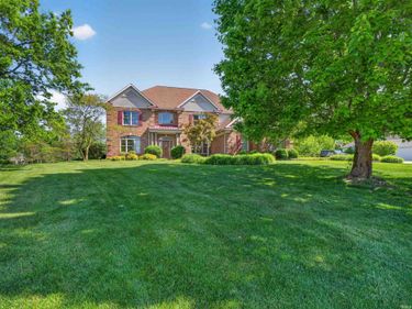 5143 N Sawgrass Lane, Leesburg, IN 46538