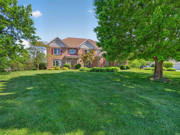 5143 N Sawgrass Lane, Leesburg, IN 46538