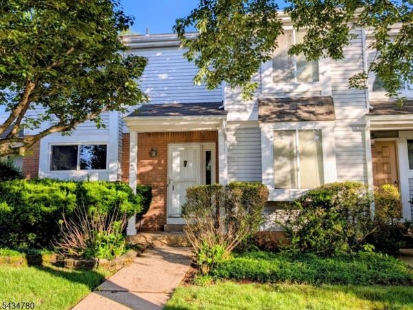 37 Whitehall Ct, Hillsborough, NJ 08844